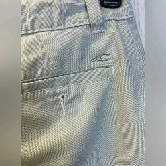O’Neill light gray shorts size 28 casual/summer - Picture 5 of 10